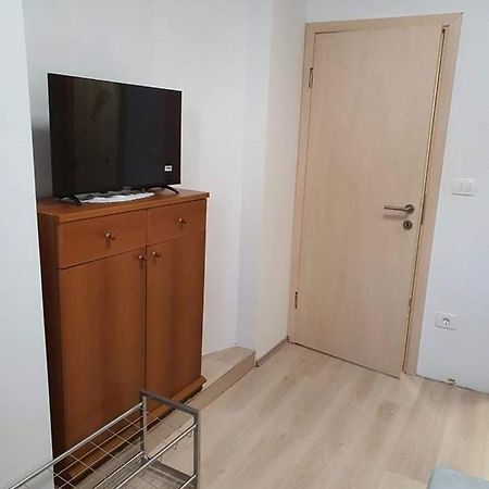 Aldi 1 Apartman Póla Kültér fotó